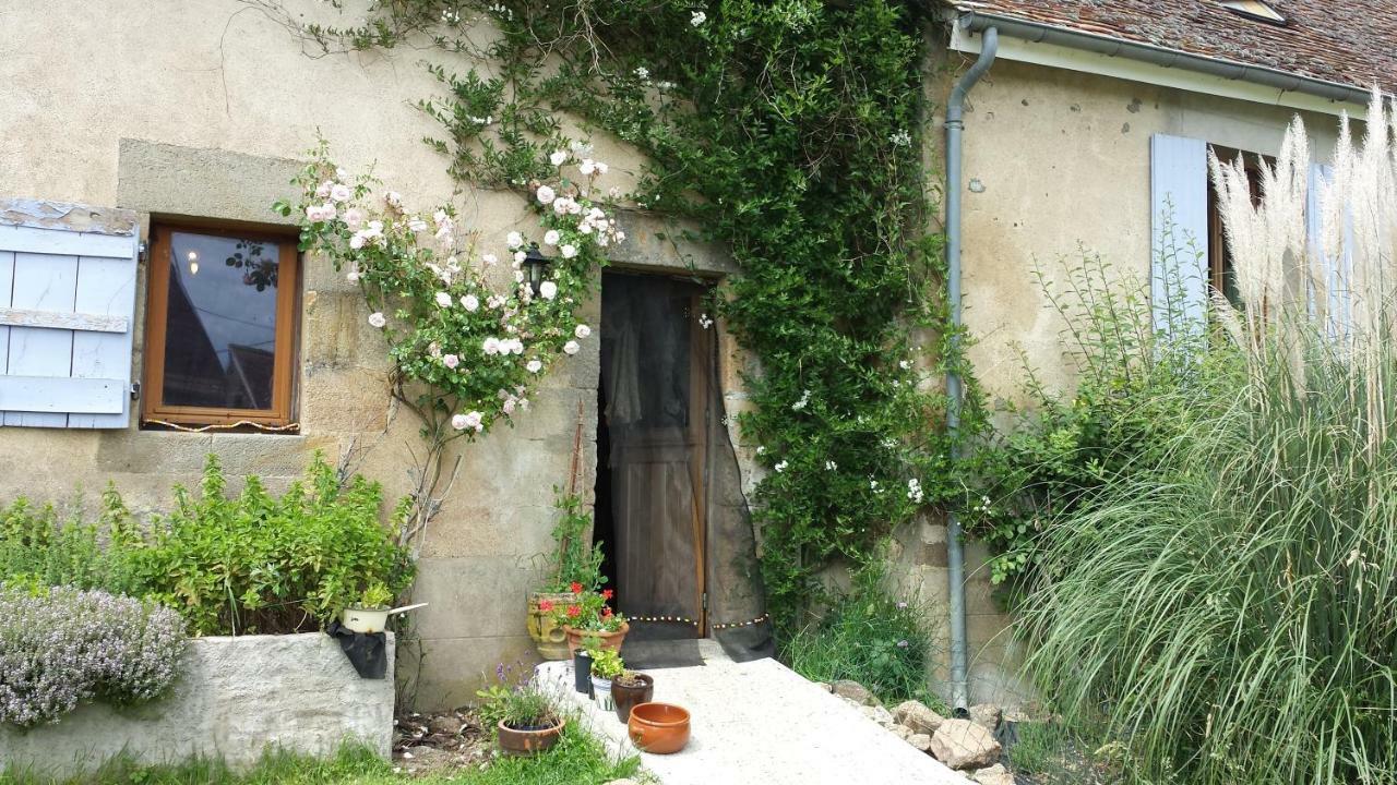 Le Petit Savriere B&B Tronget Экстерьер фото