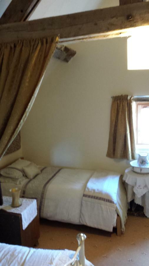 Le Petit Savriere B&B Tronget Экстерьер фото